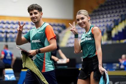 Performanţă pentru tenisul de masă românesc. Bernadette Szocs şi Eduard Ionescu, medaliaţi cu bronz la Europe Smash 2025