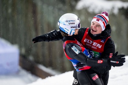 Norvegienii Lindvik şi Forfang, suspendaţi trei luni de Federaţia de Schi