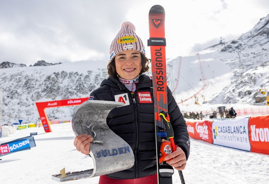 Julia Scheib a câştigat slalomul uriaş la Solden. Mikaela Shiffrin, în afara podiumului în primul concurs al sezonului