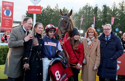 Calul lui Harry Redknapp, The Jukebox Man, a câştigat King George VI Chase
