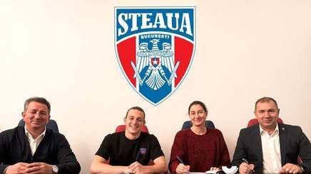Înotătorul Robert Badea şi antrenoarea Iulia Becheru au semnat noi contracte cu Steaua
