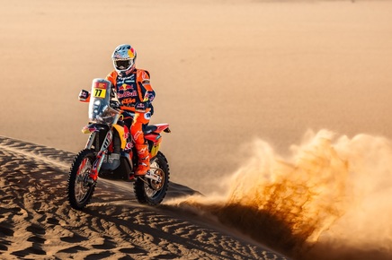 Raliul Dakar la clasa moto s-a decis pentru doar 2 secunde! Argentinianul Luciano Benavides a triumfat în premieră