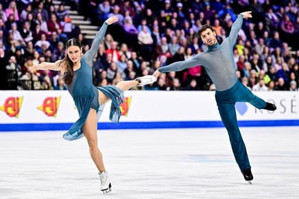 Patinatorii Guillaume Cizeron şi Laurence Fournier Beaudry sunt campioni europeni la dans