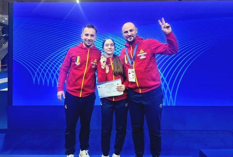 Argint pentru România la europenele de scrimă pentru cadeţi