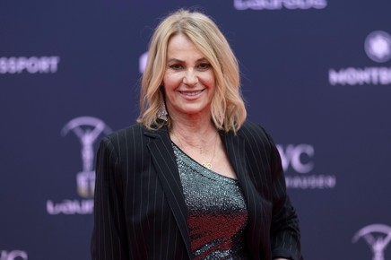 Nadia Comăneci: "Munca şi perseverenţa sunt valori importante. În sport înveţi şi cum să navighezi prin viaţă"
