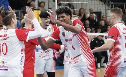 SCM Zalău, a treia semifinalistă a Diviziei A la volei masculin. Un duel intră în decisiv