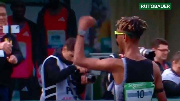 Italianul de origine etiopiană Yemaneberhan Crippa a câştigat maratonul de la Paris