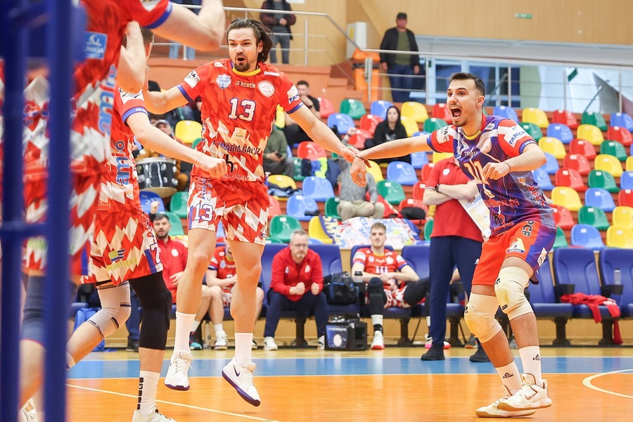 Arcada Galaţi a trecut în set decisiv de SCM Zalău, în primul meci al semifinalei Diviziei A la volei masculin