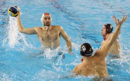 Steaua Bucureşti şi CSM Oradea vor disputa finala Superligii la polo