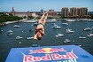 Podium pentru Constantin Popovici şi top 5 pentru Cătălin Preda în etapa a doua din Seria Mondială Red Bull Cliff Diving