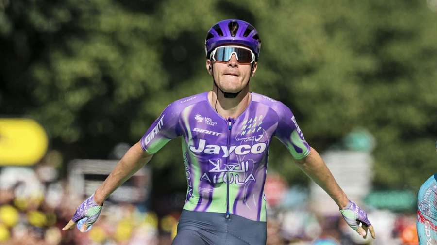 Mauro Schmid a câştigat etapa a 13-a din Turul Franţei după un sprint în doi