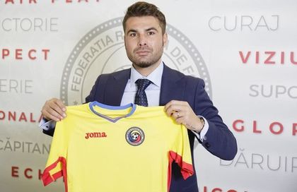 Mutu, sfaturi de la un predecesor. ”Am avut şi eu probleme cu jucătorii tineri, dar e important cum gestionezi şi cum ştii să îi responsabilizezi”