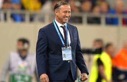 Reghecampf rezolvă dilema lui Rădoi: "L-aş alege titular"
