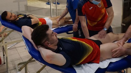 FOTO | ”Tricolorii mici”, răsfăţaţi după victoria cu Ungaria U21. Paşcanu & co. trăiesc ca sultanii