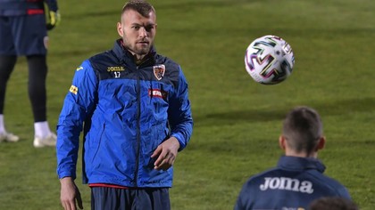 EXCLUSIV | Seară neagră pentru Creţu! Dulca: "Greşeală de poziţionare şi faci penalty" / Miriuţă: "E valoarea individuală, nu mai ţine de antrenor"