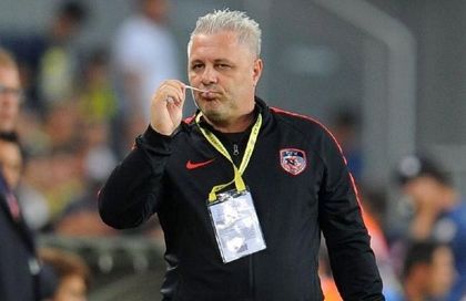 Marius Şumudică s-a pus în locul lui Mirel Rădoi. Cum ar fi gestionat finalul meciului cu Armenia: "Îl băgam pe el şi îi omoram!"
