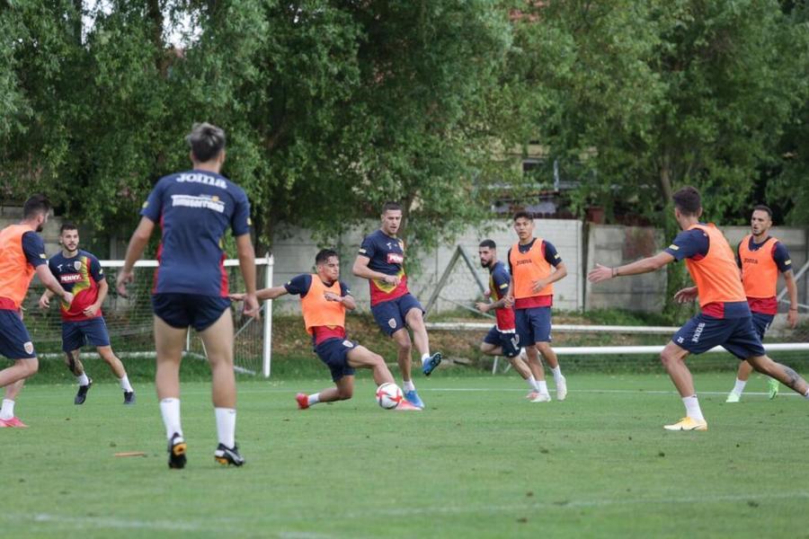 VIDEO | George Ganea a ajuns ultimul la antrenamentul 'tricolorilor'. Cum l-au pedepsit colegii