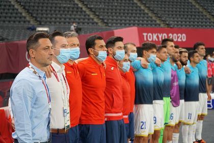 Lotul decimat, scuza lui Mirel Rădoi pentru eşecul de la Jocurile Olimpice. George Florescu: "Anumiţi jucători n-au vrut să meargă la Tokyo" EXCLUSIV