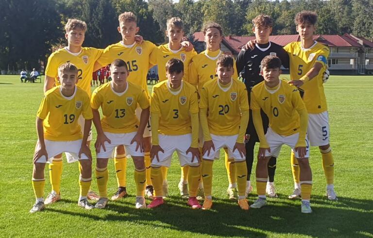 Stagiu de pregătire cu două meciuri amicale pentru România U15