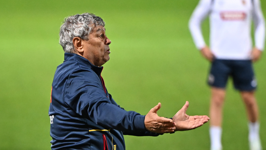 Mircea Lucescu, mesaj imperativ pentru cluburile din România! "Această echipă naţională ar trebui să dea un exemplu"