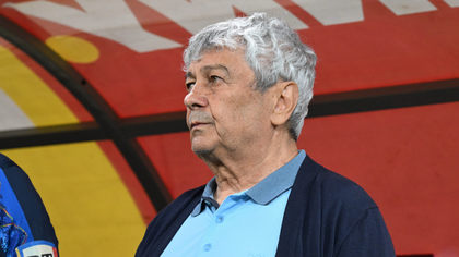 VIDEO | România s-a impus, dar selecţionerul Mircea Lucescu e supărat pe arbitraj. ”Ca de obicei, catastrofal!”