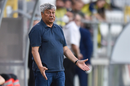 După multe zile de discuţii, Răzvan Burleanu a decis viitorul lui naţionalei României! Preşedintele FRF a stabilit momentul în care Mircea Lucescu va fi îndepărtat de la cârma echipei