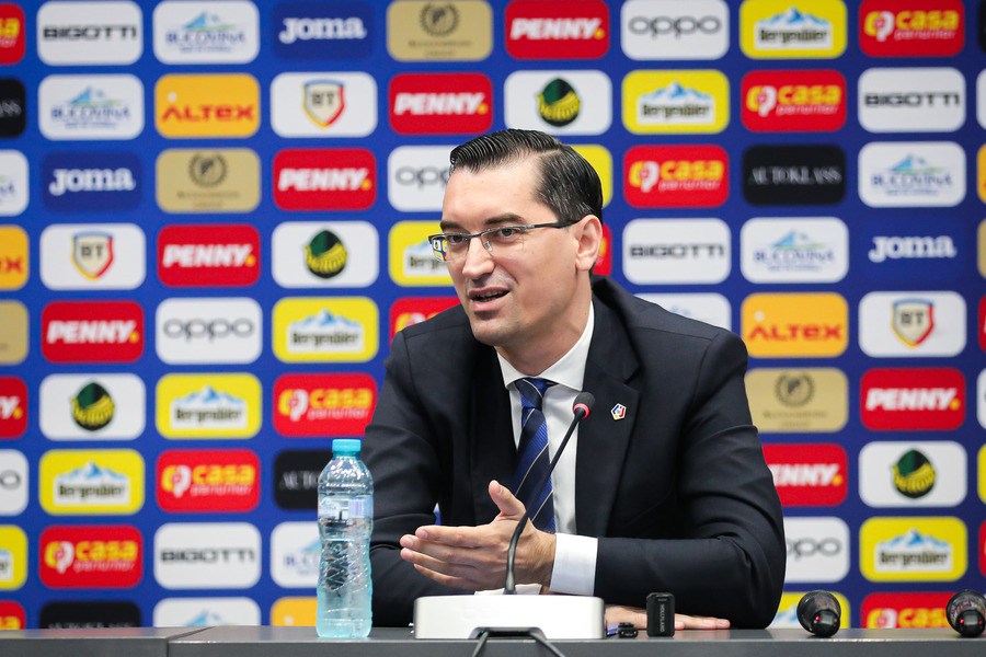 Răzvan Burleanu a vrut să pună la cârma naţionalei un antrenor din SuperLiga! "A fost ofertat de Federaţie"