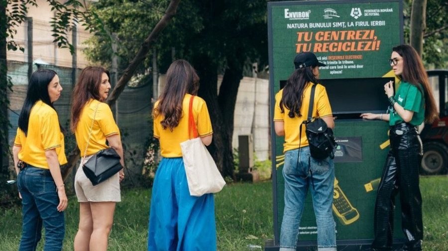 Suporterii echipei naţionale, invitaţi să recicleze deşeuri electronice la meciurile cu Moldova şi Austria. Se oferă premii!