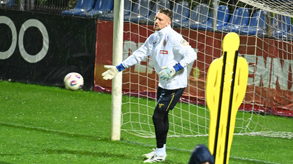 VIDEO | ”Arbitrul a spus că a crezut că a dat în minge”. Ionuţ Radu acuză golul încasat cu Moldova