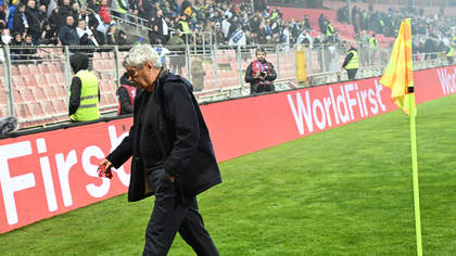 VIDEO | Mircea Lucescu evită din nou răspunsul! Selecţionerul a părăsit interviul când a fost întrebat dacă va rămâne pe banca României la barajul din martie: „Nu mă întrebaţi, că nu vă răspund nimic”