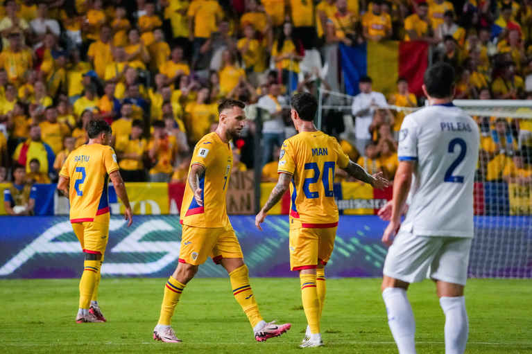 Lovitură de proporţii pentru Mircea Lucescu! Un jucător de bază va rata barajul cu Turcia