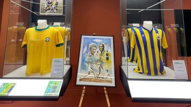 Colecţia personală a lui Mircea Lucescu poate fi vizitată gratuit la Muzeul Fotbalului