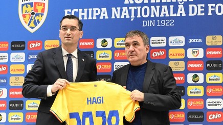 Fostul selecţioner a cerut de urgenţă demisia întregii Federaţii Române de Fotbal: "La toate nivelurile suntem în cădere. Carenţe dramatice de competenţă în conducerea FRF" | VIDEO EXCLUSIV