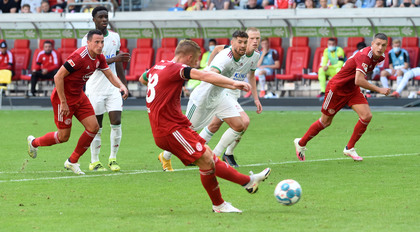 VIDEO | Dragoş Nedelcu a debutat pentru Dusseldorf în Bundesliga 2. Mijlocaşul român a jucat 70 de minute