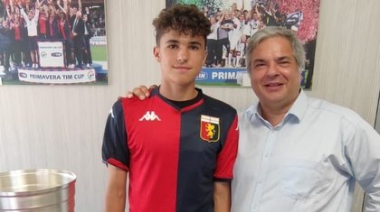 Încă un român în Italia. A semnat cu Genoa 