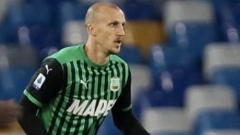 VIDEO | Vlad Chiricheş a câştigat duelul cu Ştefan Radu. Sassuolo a trecut la limită de Lazio, în Serie A 