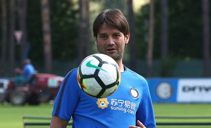 //i0.1616.ro/media/581/3142/38207/20514132/1/cristi-chivu.jpg