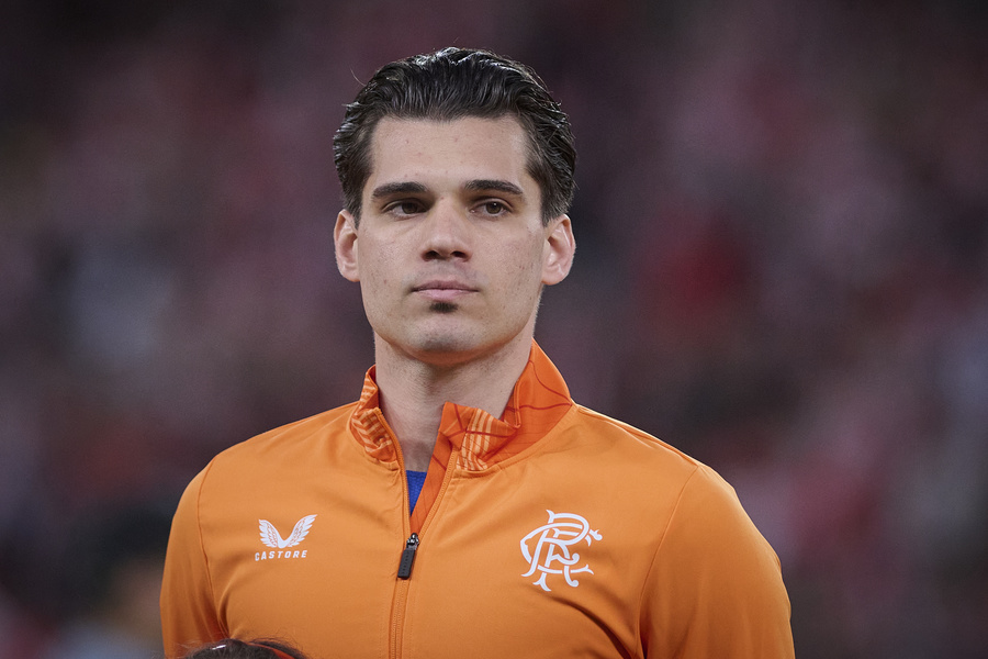 Ianis Hagi a făcut anunţul despre transferul la Legia: „Sper să încep cu dreptul". Gică Popescu: „Probabil că a şi semnat!"