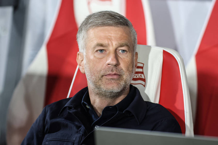 Atacant de naţională pentru Edi Iordănescu! După ce l-a ratat pe Ianis Hagi, fostul selecţioner vrea să transfere la Legia un alt internaţional român