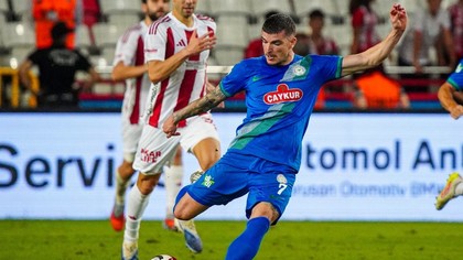 VIDEO | Ce bijuterie! Valentin Mihăilă a marcat un gol incredibil de la jumătatea terenului