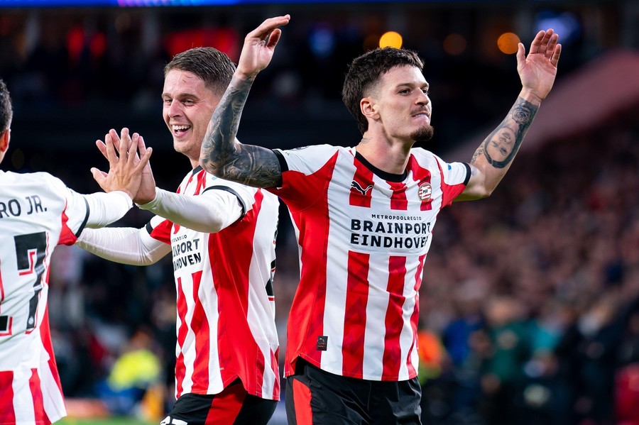 VIDEO | PSV Eindhoven - Fortuna Sittard 5-2. Dennis Man, gol şi pasă decisivă! Românul a fost omul meciului