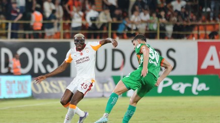 Cluburile din Turica se bat pentru semnătura lui Umit Akdag! După Beşiktaş, un club din vârful clasamentului a intrat în cursa pentru semnătura internaţionalului de tineret