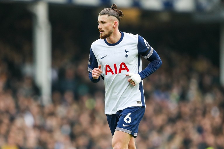 Un ultim pas pentru Radu Drăguşin până la plecarea de la Tottenham! Florin Manea: „Aştept să spună da”
