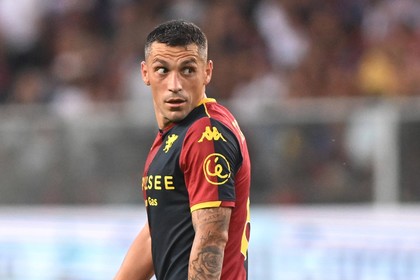 ”Abia aştept să vă cunosc”. Nicolae Stanciu s-a despărţit de Genoa şi şi-a anunţat viitoarea destinaţie