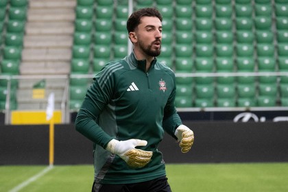 Andrei Vlad şi-a găsit echipă după despărţirea de Aktobe! Cu cine negociază fostul portar de la FCSB
