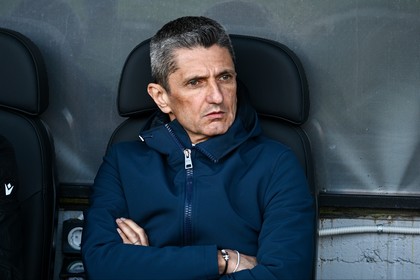 Răzvan Lucescu îi poate călca pe urme tatălui său! Antrenorul lui PAOK, dorit de un club uriaş