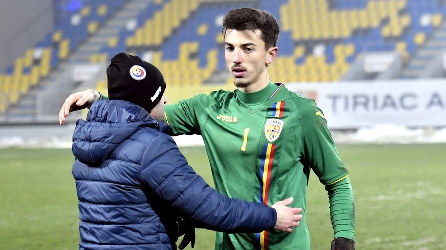 VIDEO: Andrei Vlad nu concepe să nu joace la Campionatul European cu echipa U-21. „E o atmosferă foarte bună, ne pregătim foarte bine şi abia aşteptăm meciul”