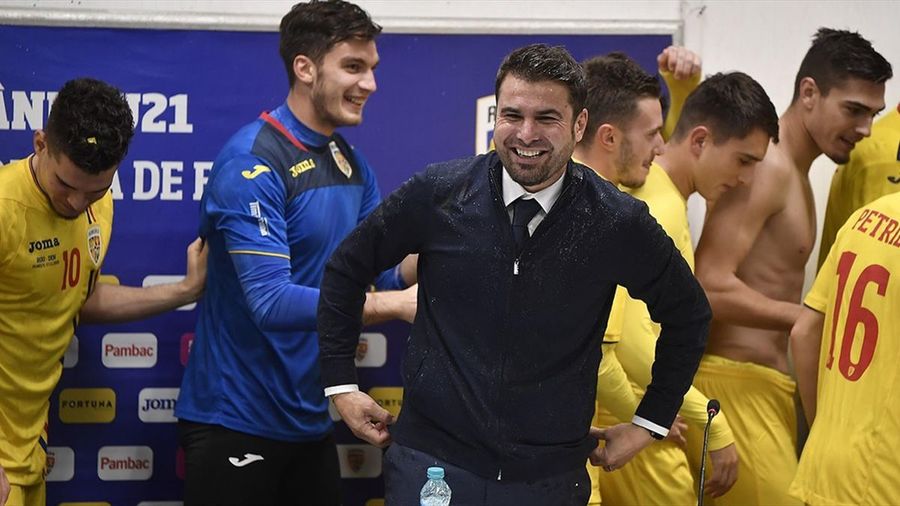 Adrian Mutu mizează pe Radu Drăguşin, pentru viitoarele acţiuni ale naţionalei U-21. "Important e ca el să continue, nu e nimic special că a debutat, e doar pentru mândria lui”