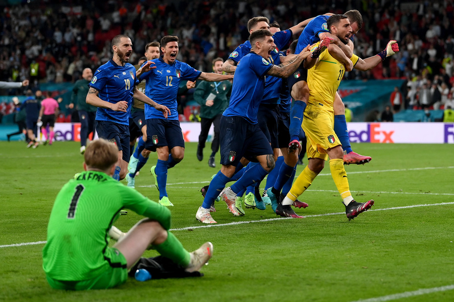 LIVE BLOG | Italia a câştigat EURO 2020, după loviturile de departajare! Rashford, Sancho şi Saka au ratat pentru Anglia