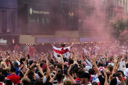 VIDEO | Atmosferă incendiară la Londra! Fanii englezi au început deja petrecerea, înaintea finalei EURO 2020